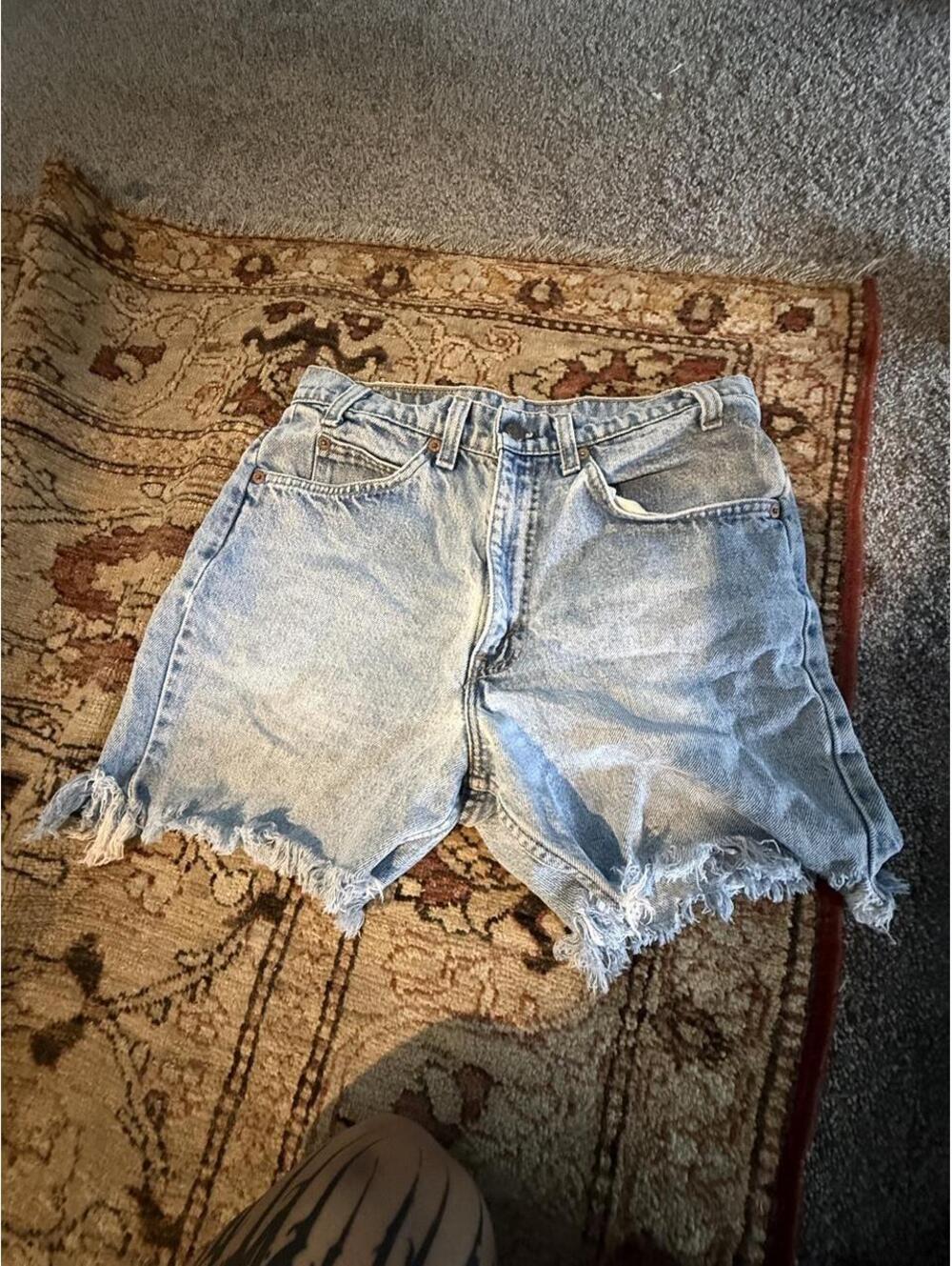 Vintage orange tab Levi’s shorts 26” waist